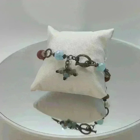 Unique New Bracelet with Swarovski Crystals & Sandstones